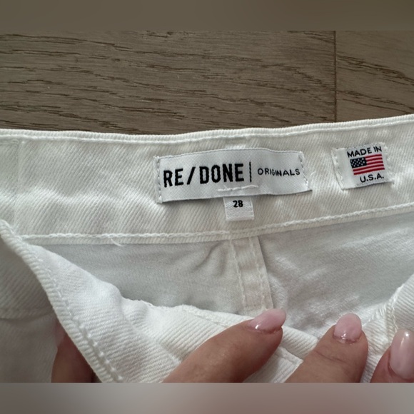 RE/DONE White High Rise Ankle Crop Stetch with distressed ankle hem size 28 - Picture 3 of 11